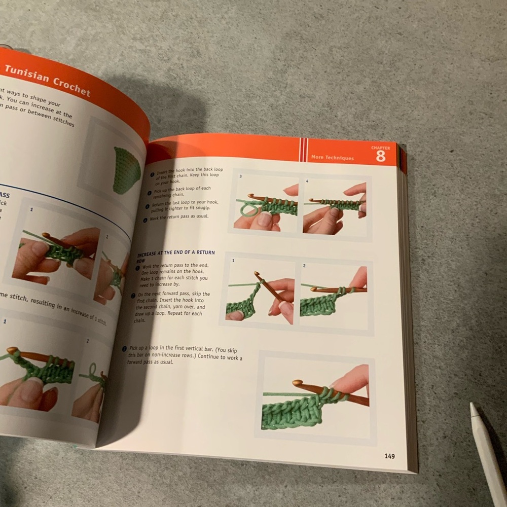 Teach Yourself Visually Crochet 2nd Edition Klein & Werker - Picture 4 of 11